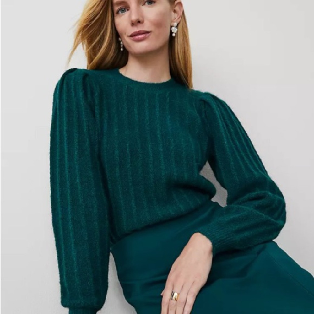 Ann Taylor Ribbed Puff-Sleeve Sweater size xs